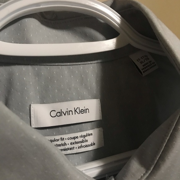 Calvin Klein button up - Picture 2 of 2